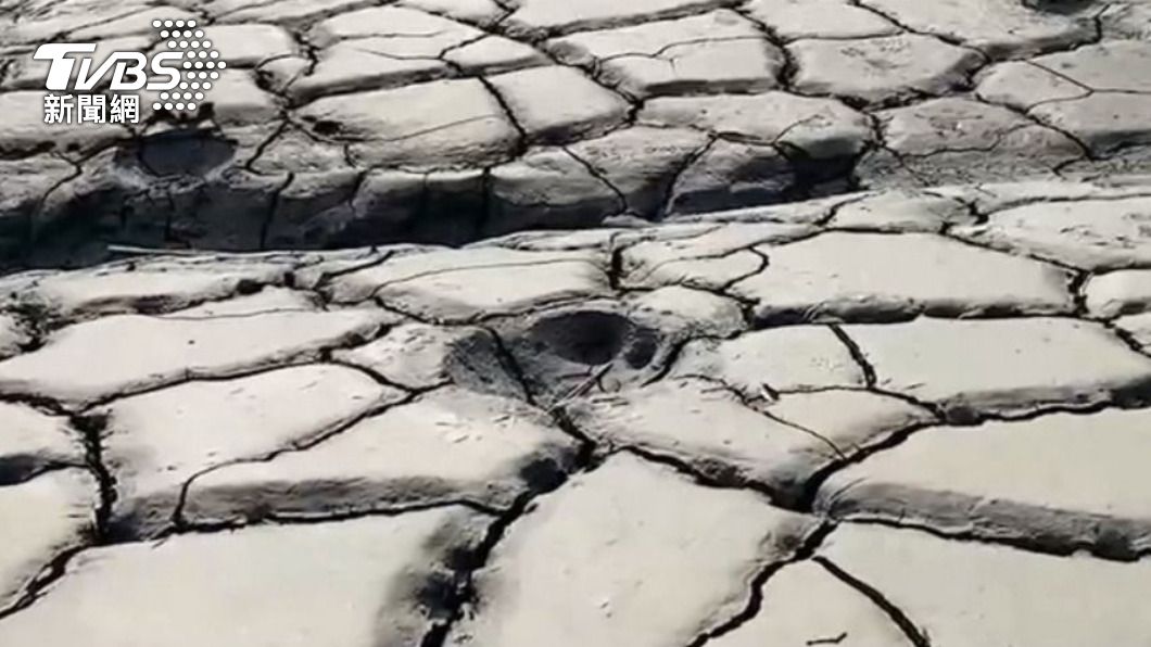 石門水庫蓄水量跌破1成。(圖/TVBS)