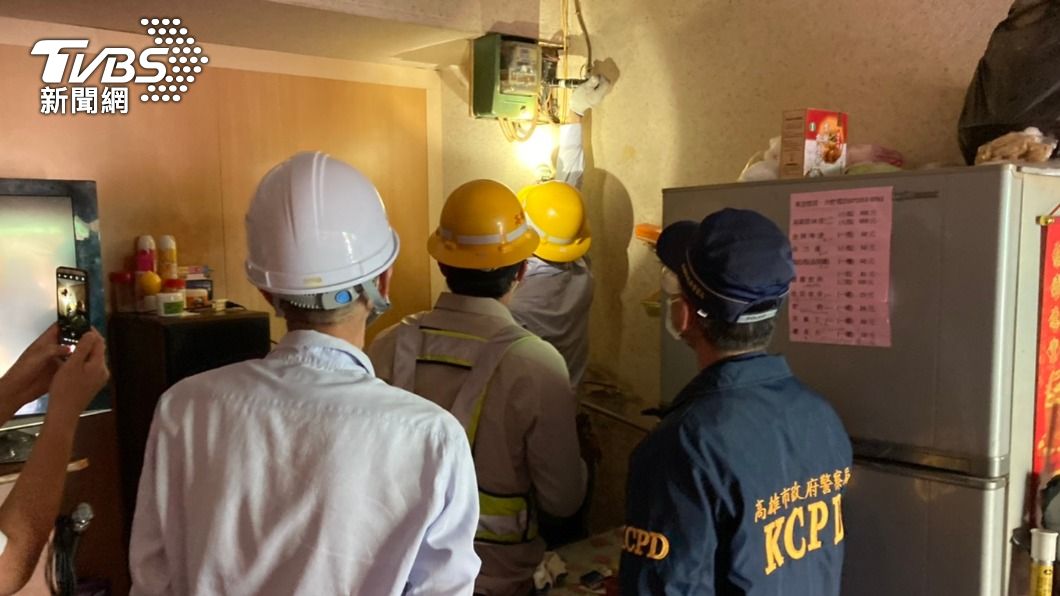 不甩防疫!大社卡拉OK三級警戒偷營業 遭市府斷水斷電