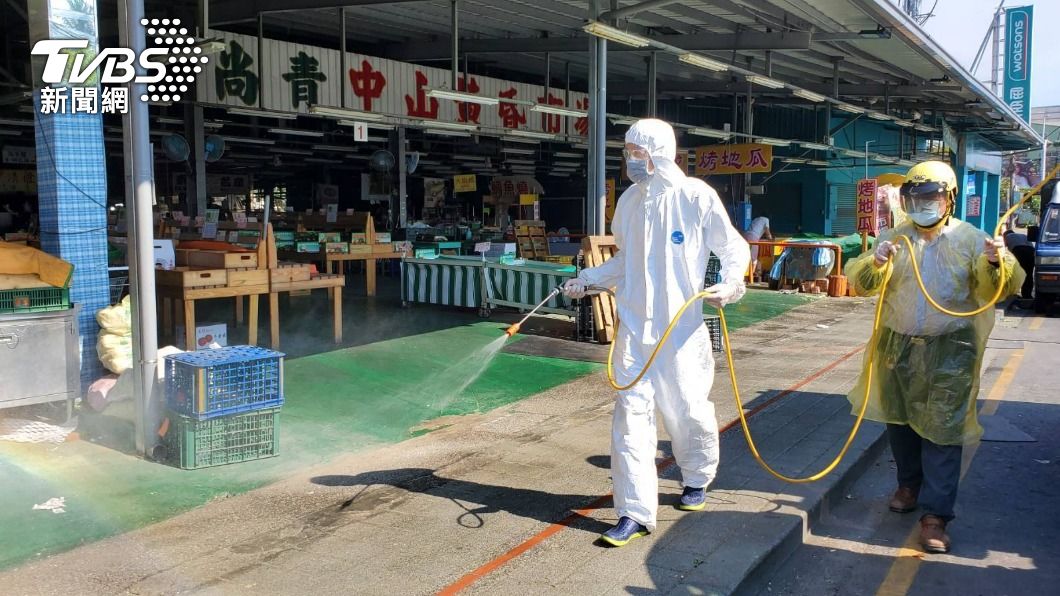 屏東+8!最小個案才1歲 染疫足跡踏高雄駁二、夜市