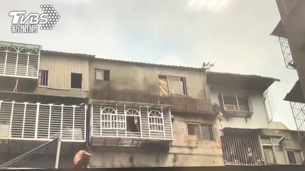 正宮前來抓姦,人夫躲在陽台不慎失足墜樓。(示意圖/TVBS資料畫面)