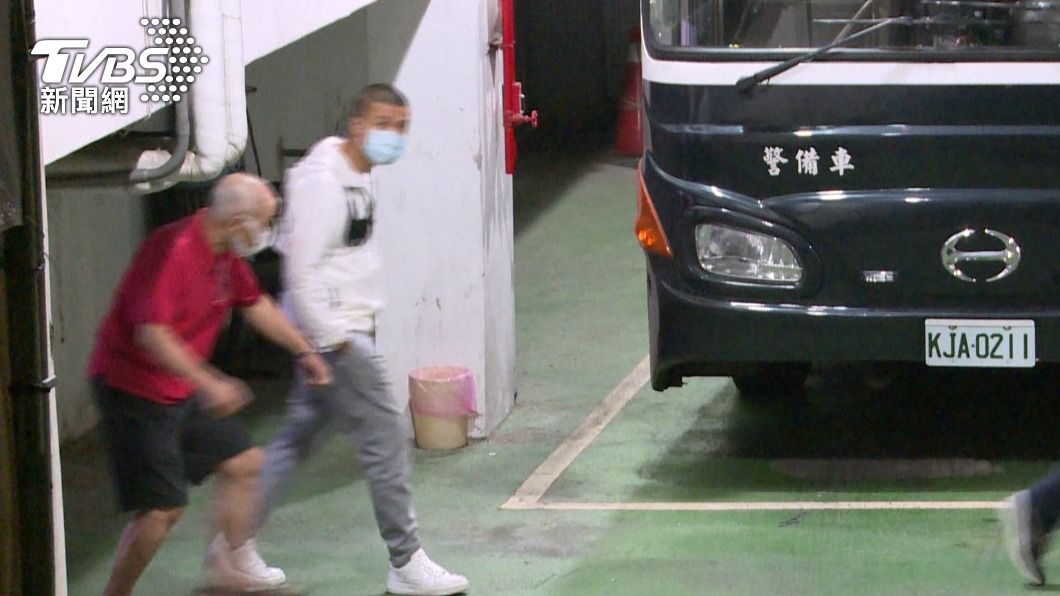 北市潑蟑案開庭 被告突舉手問法官:恐嚇定義是什麼?