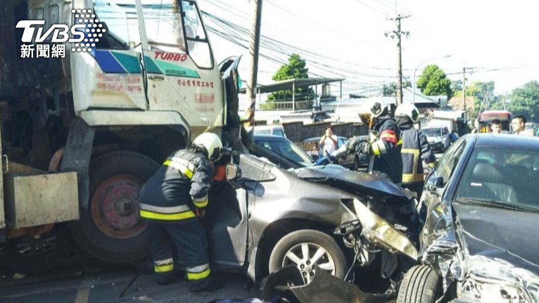 仰德大道4死車禍 水泥車公司負責人之父遭起訴
