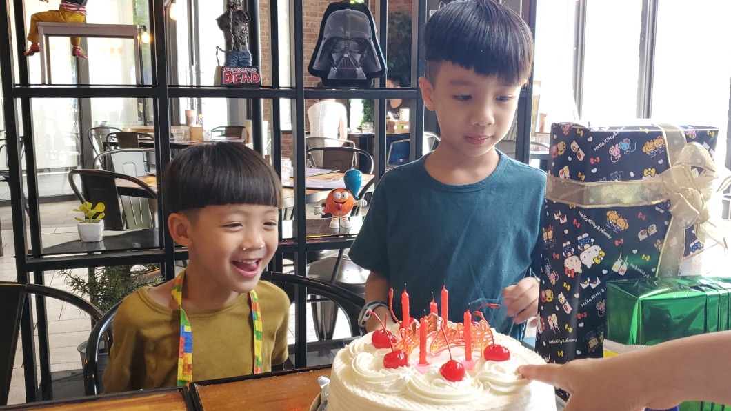 陳仙梅透露每天都在「罵小孩、懲罰小孩」的循環中度過。(圖/翻攝自陳仙梅臉書)