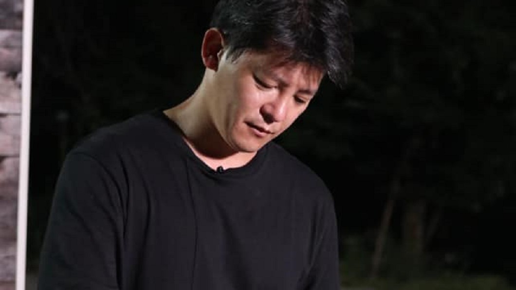 謝哲青在疫情期間遭逢母喪。(圖/翻攝自謝哲青臉書)
