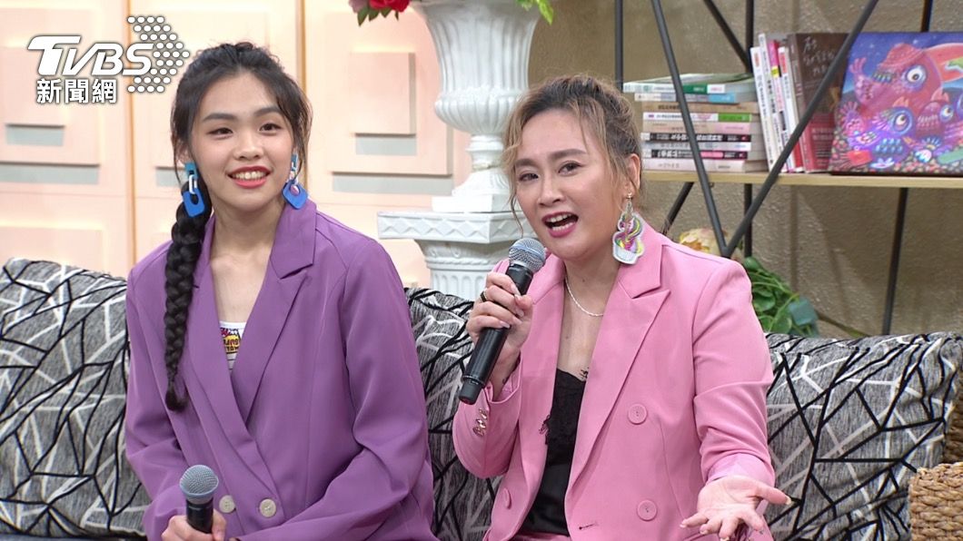 秀琴回想當年因不曉得如何跟孩子溝通,因而造成傷害。(圖/年代MUCH台提供)