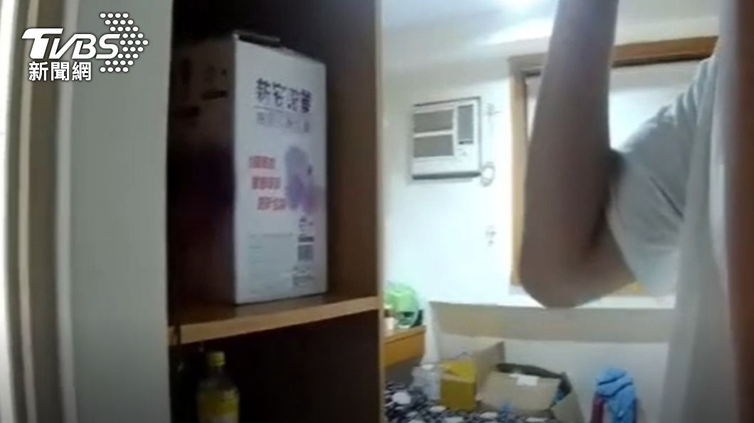 男子供稱疫情宅在家太無聊才買春。（圖／TVBS）