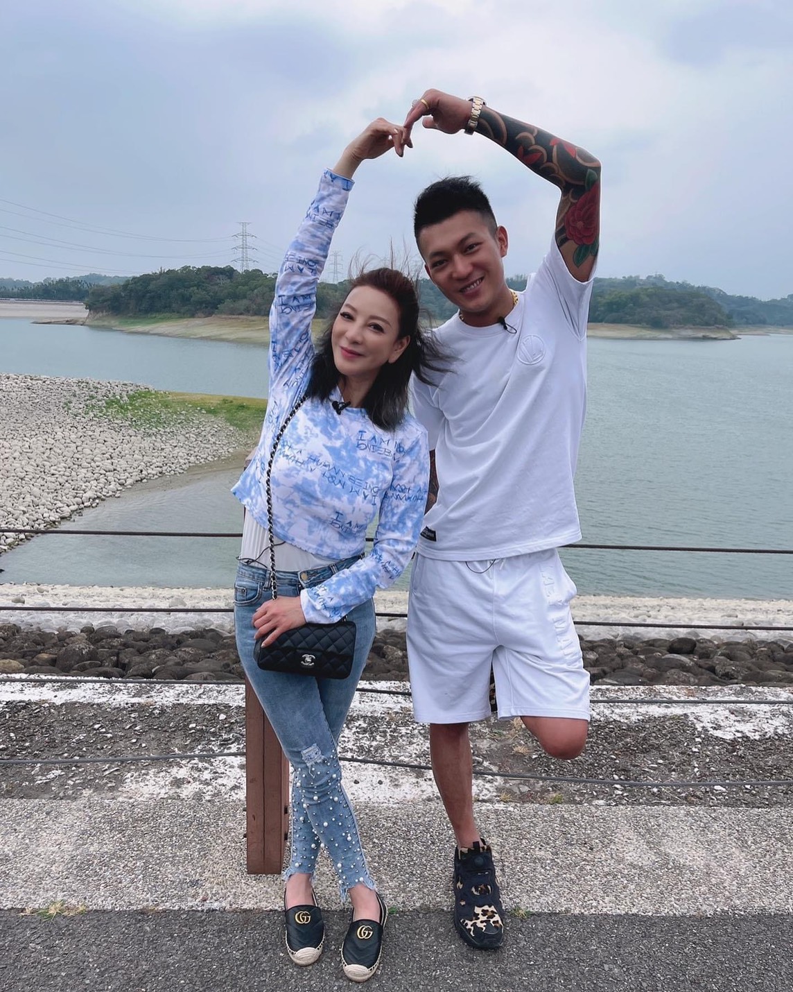 楊繡惠稱鳳梨鼠薯是她喜歡的類型。（圖／翻攝自鳳梨吳泓逸臉書）