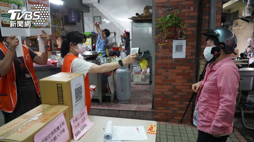 減少群聚！高雄市場分流　經發局：6/1起強力執法