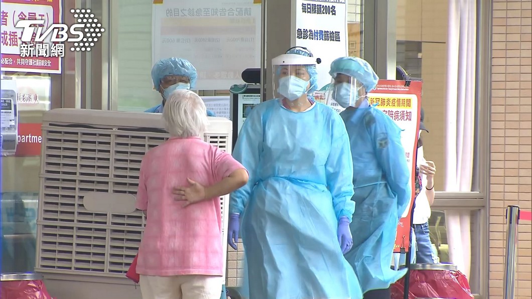台灣疫情燒不停!今增372本土個案、177校正回歸