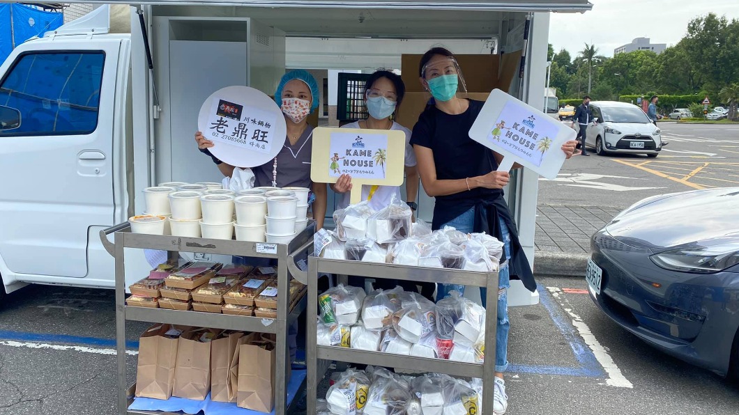 賈永婕以實際行動支持醫護。(圖/翻攝自賈永婕臉書)