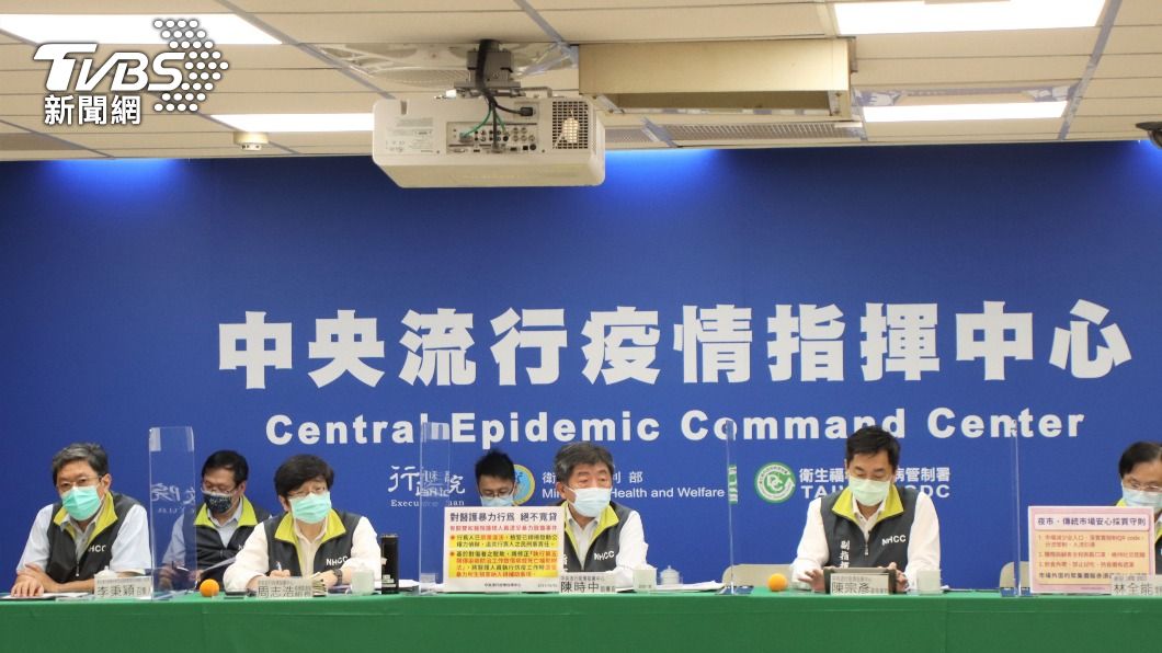 指揮中心專家諮詢委員李秉穎說可能是狀況比較不明顯所影像學檢視不出來。(圖/指揮中心提供)