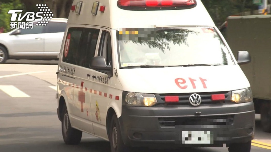 從雙北升上三級警戒5月15日計算迄今,總確診數達到1萬例,死亡人數總計249人,換算成致死率大約是2.49%。(圖/指揮中心提供)