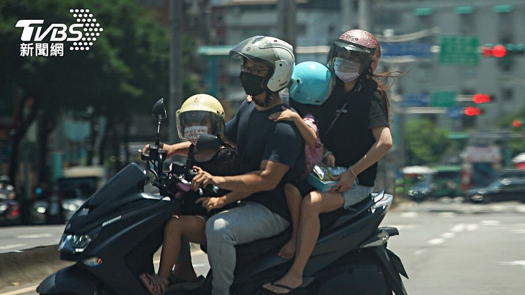紓困4.0孩童家庭防疫補貼 每名學童發1萬元