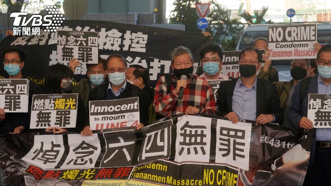 禁六四聚會!維園部署千名港警 港人「自發悼念」亡者