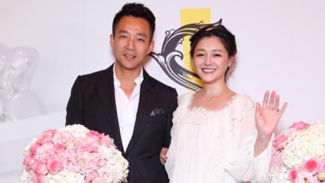 和汪小菲交往20天閃婚　大S示愛「第一眼就決定是他」
