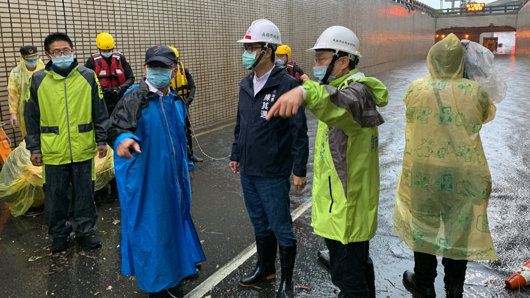 豪雨不斷釀災情　高市府應變中心升至二級開設