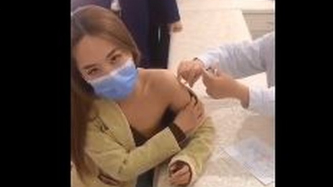 圖/翻攝自搞他个笑微博