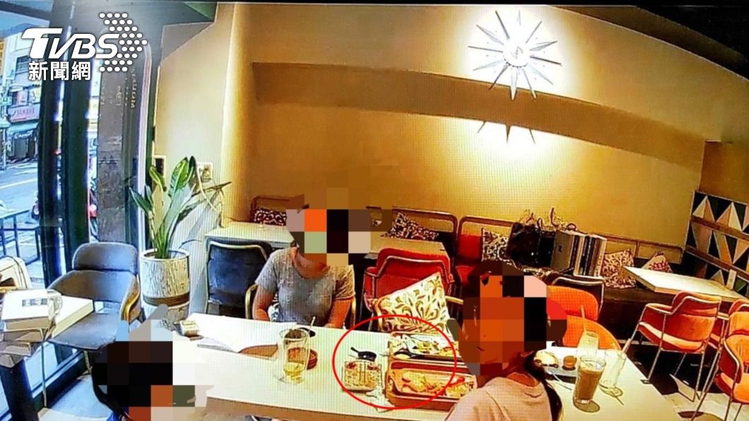 不甩三級警戒!餐廳讓顧客內用 警方上門辯稱:員工試菜