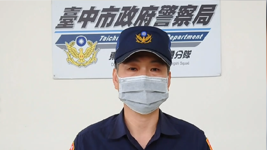 東勢分局交通隊小隊長吳永鑫說,藍姓駕駛在搶救過程已呈現昏迷。(圖/東勢分局提供)