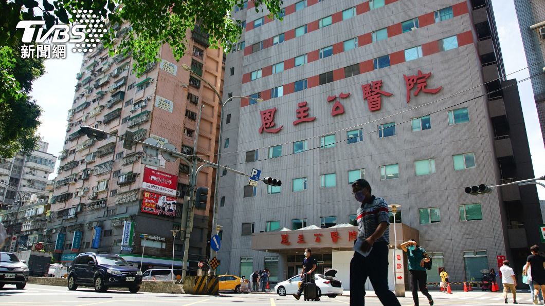 新北恩主公醫院7人群聚感染 病房樓層環境採檢