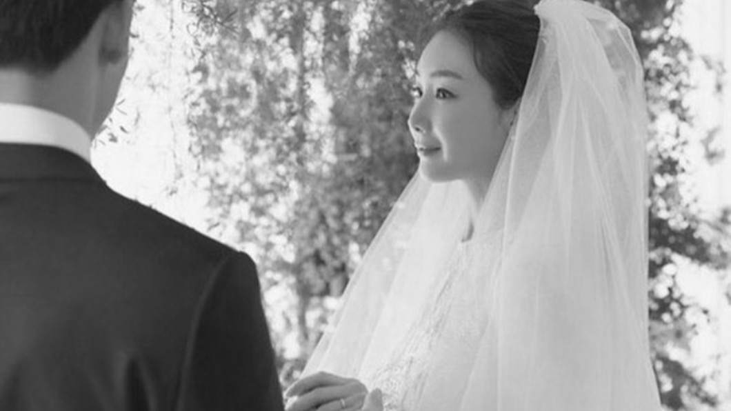 崔智友在2018年時結婚。(圖/翻攝自IG)