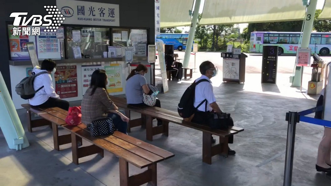 去東部玩注意！公路總局延續轉乘優惠　「1動作」省車資