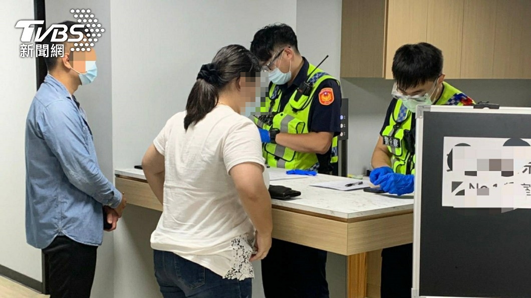 警方釐清面試者身分。(圖/TVBS)