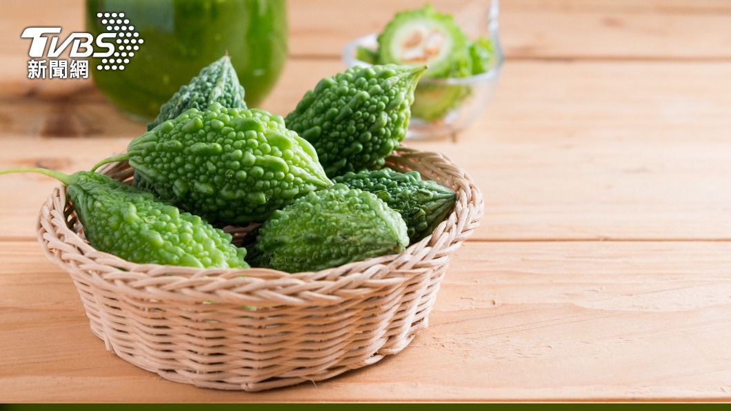 苦瓜為專家推薦苦味食物之一。(示意圖/shutterstock達志影像)