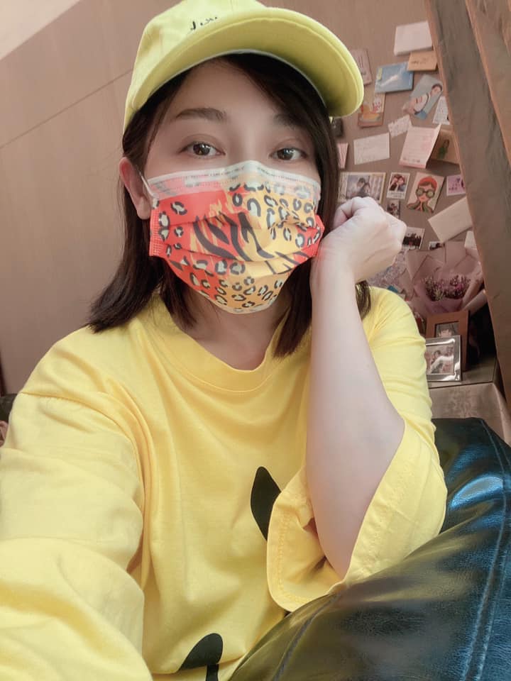 王彩樺透露施打AZ疫苗後感到些許不適。(圖/翻攝自王彩樺臉書)