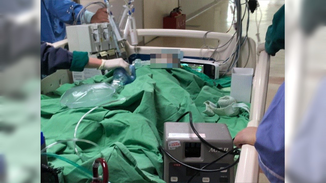 腹痛以為脹氣！女童突休克「裝葉克膜」母淚簽同意書癱軟