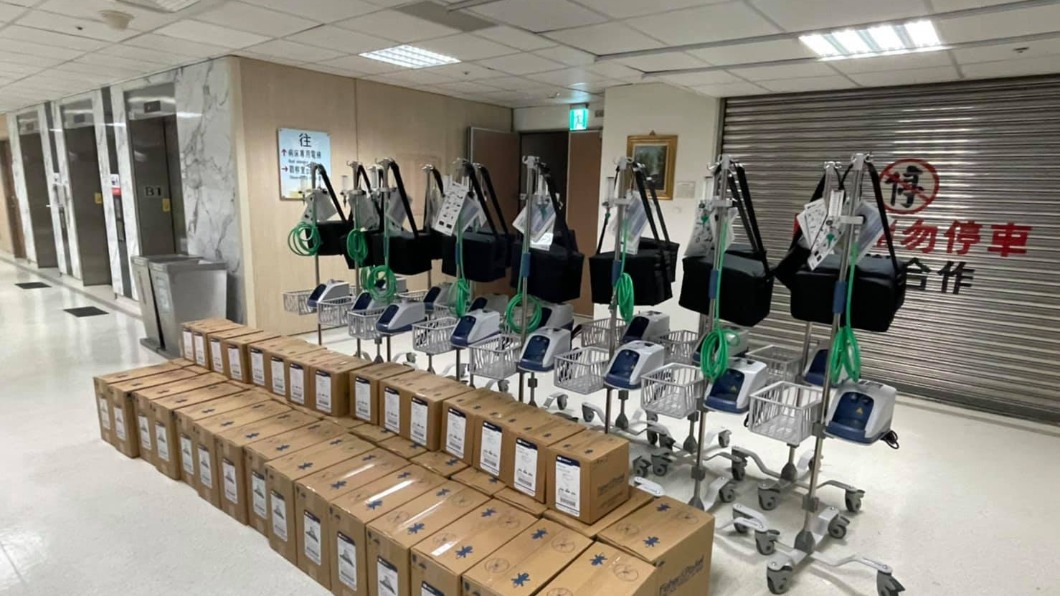 不斷更新/聯合募資贈救命神器 醫院防疫措施一覽