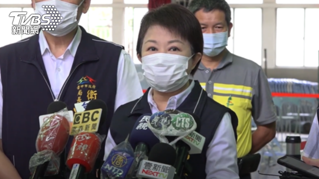 85歲以上長者AZ疫苗接種 台中推「到府施打」計畫