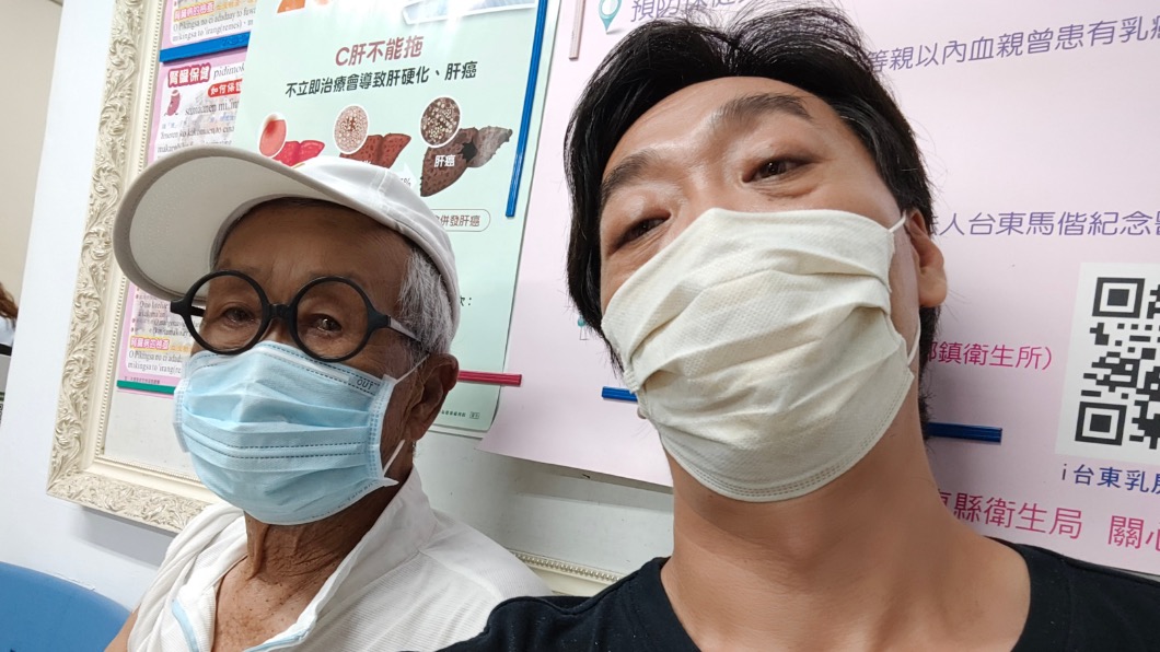 兒子陳嘉成透露脫線近況。(圖/翻攝自《台東脫線牧場-脫線爸》臉書)