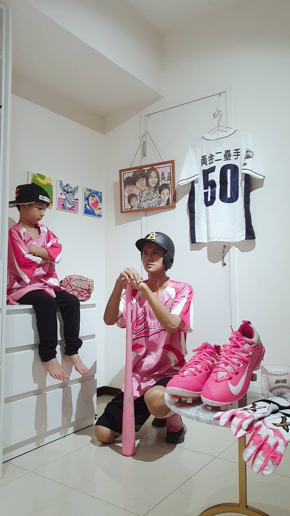 疫情期間停工,阿翔每天絞盡腦汁為兒女安排活動。(圖/翻攝自浩角翔起臉書)