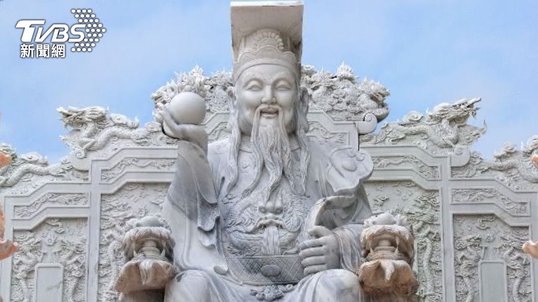 梁女欲向玉皇大帝祈求改運卻被告,法官最後裁定不罰。(示意圖/Shutterstock達志影像)