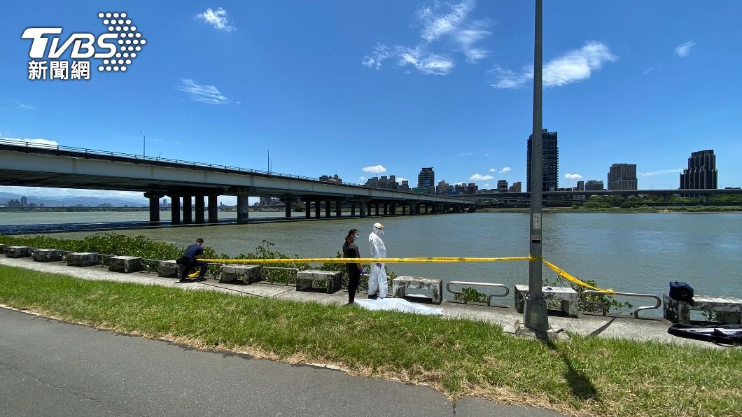 疫情緊張北市兩浮屍案 雖非匡列對象檢警仍相驗採檢