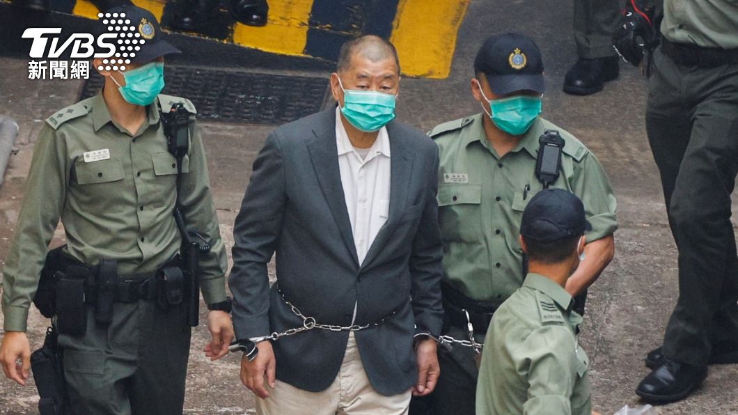 港警繼去年大動作搜查、拘捕黎智英後,今日再度採取行動。(圖/達志影像路透社)