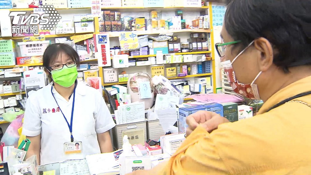 民眾可在藥局、藥妝店購買到維他命B群。
