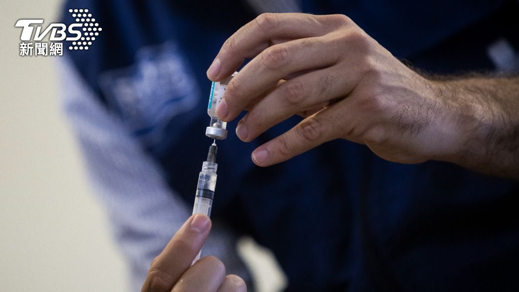 AZ疫苗副作用　巴西專家：可用退燒、止痛藥緩解