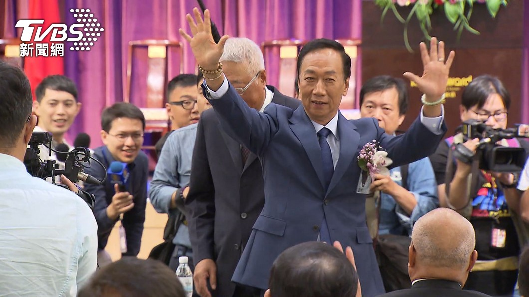 郭台銘將捐贈500萬劑BNT疫苗。(圖/TVBS資料畫面)