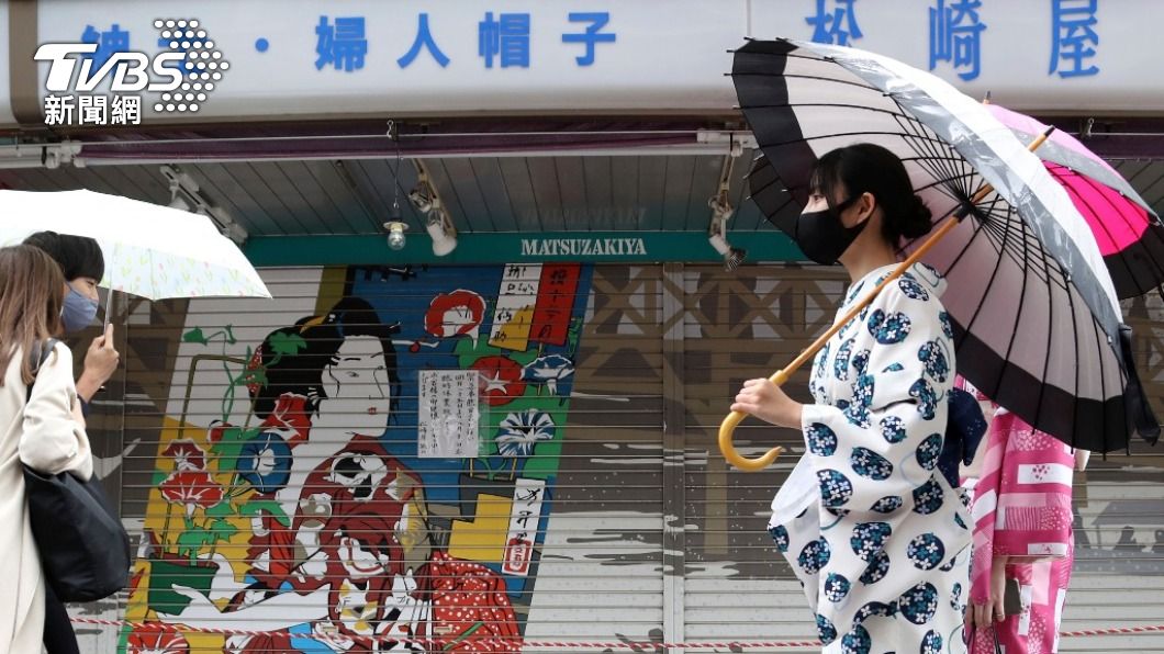 假如店家真的遭驅離淺草寺周邊將不像以前那般熱鬧。(圖/達志影像 美聯社)