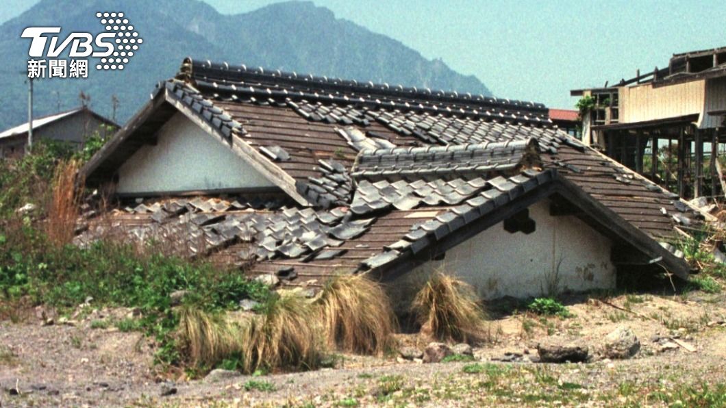 當年因火山碎屑流而深埋地底的房屋。(圖/達志影像 路透社)