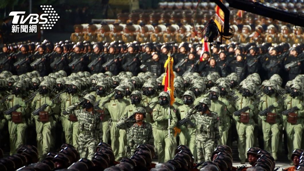 於平壤聚集的北韓軍隊。(圖/達志影像 路透社)