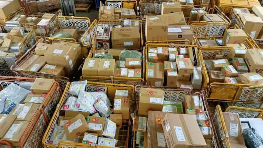 起床就是包裹地獄!物流員工崩潰 網道歉:抱歉我買不少