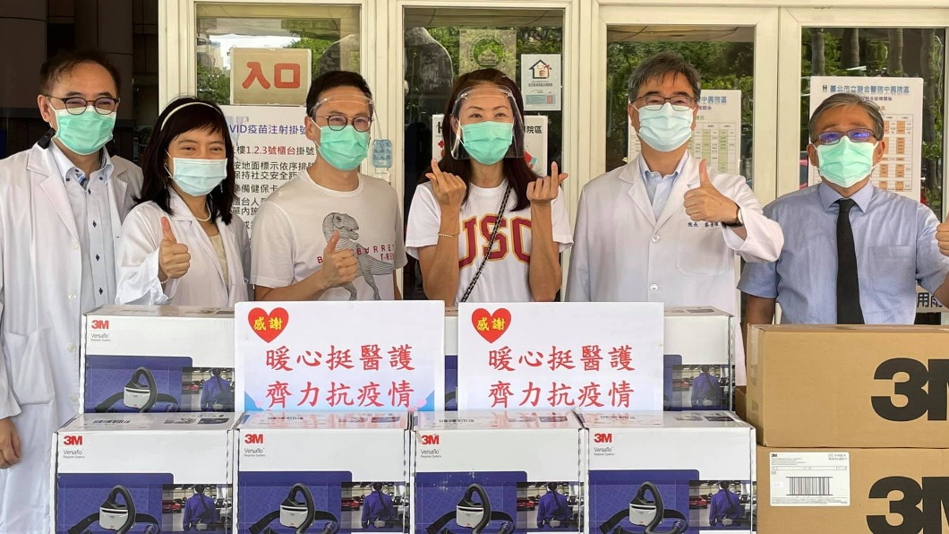 醫護人員再次被賈永婕暖舉感動。(圖/翻攝自賈永婕臉書)