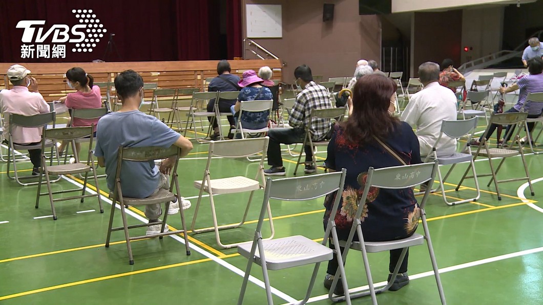 打疫苗後猝死案例持續增加,各地爆出緩打潮。(示意圖/TVBS)