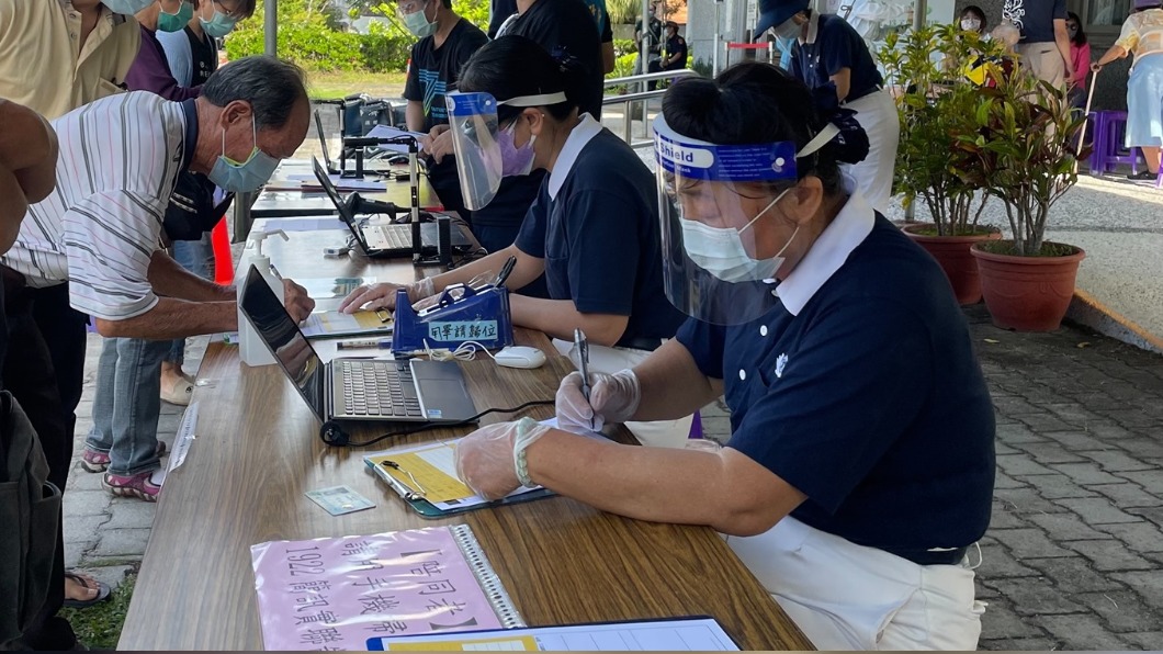 總統府卡捐5百萬劑BNT疫苗？慈濟深夜發聲明回應