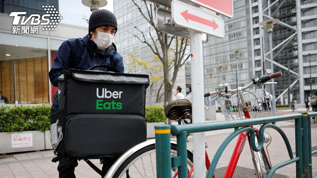 東京Uber eat外送員。(圖/達志影像 路透社)