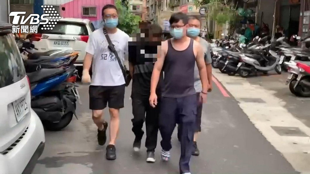 騎贓車搶劫！女下班遭尾隨　歹徒硬扯搶包