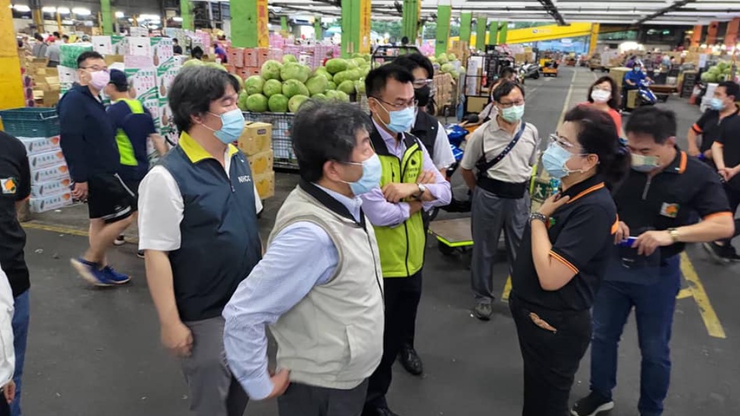 北農群聚案受關注 陳時中清晨視察雙北3果菜市場